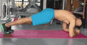 分享一套腹肌马甲线训练计划,基础的练腹跟马甲线动作