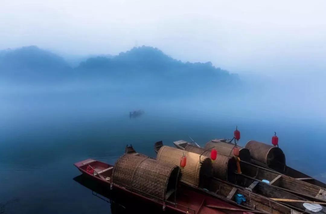苏轼一生写了多少首诗词散文,苏轼共有多少首诗和多少首词