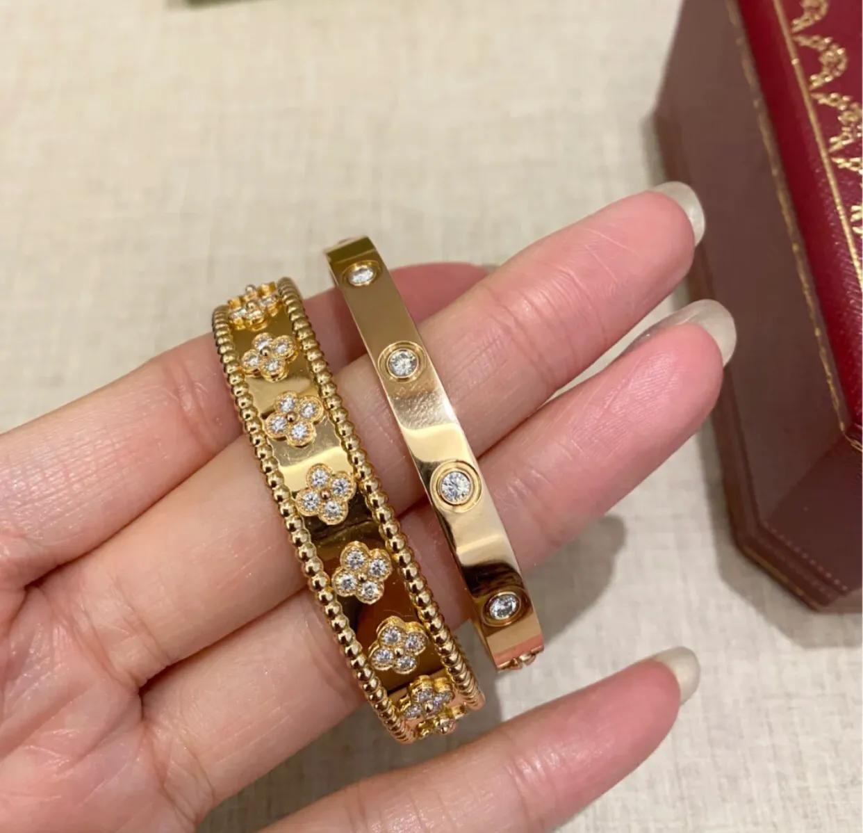 几十万的手镯原来长这样，梵克雅宝的饰品大家能欣赏得来吗？