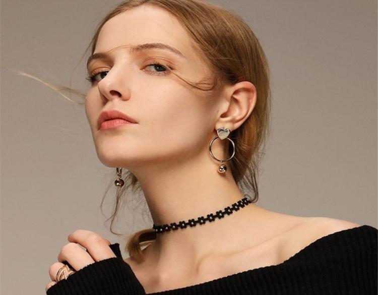 化妆初学口红推荐哪个,初学化妆用什么颜色的口红