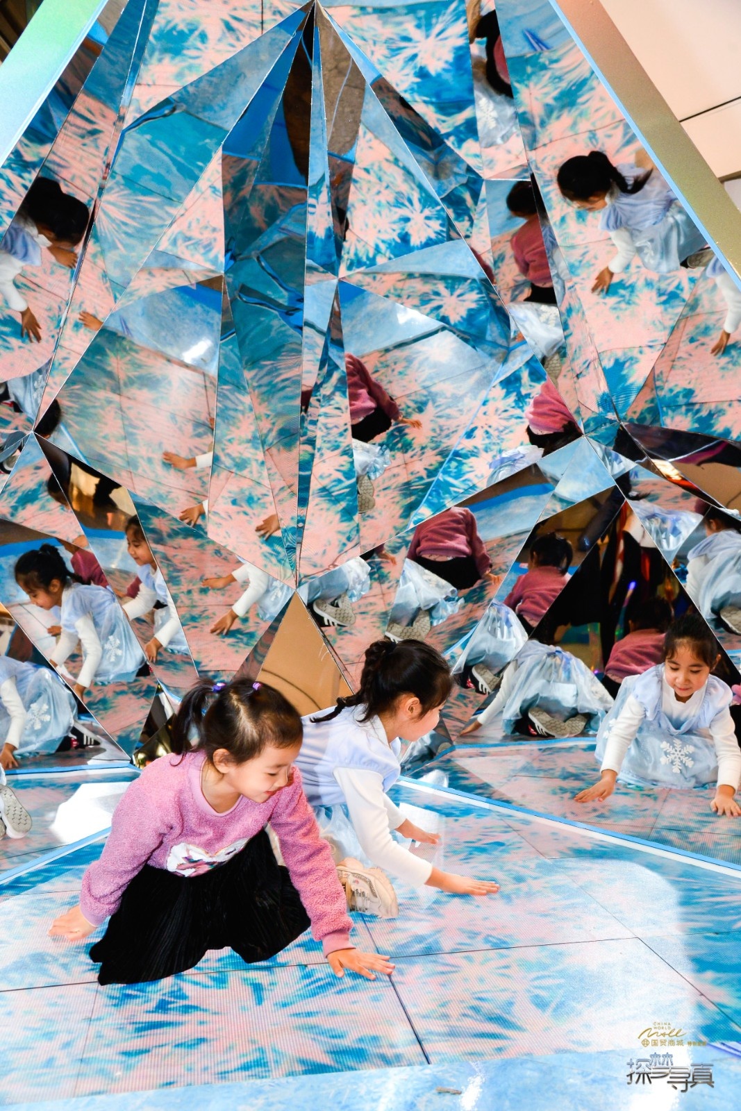 冰雪世界降临,冰雪世界国贸商城