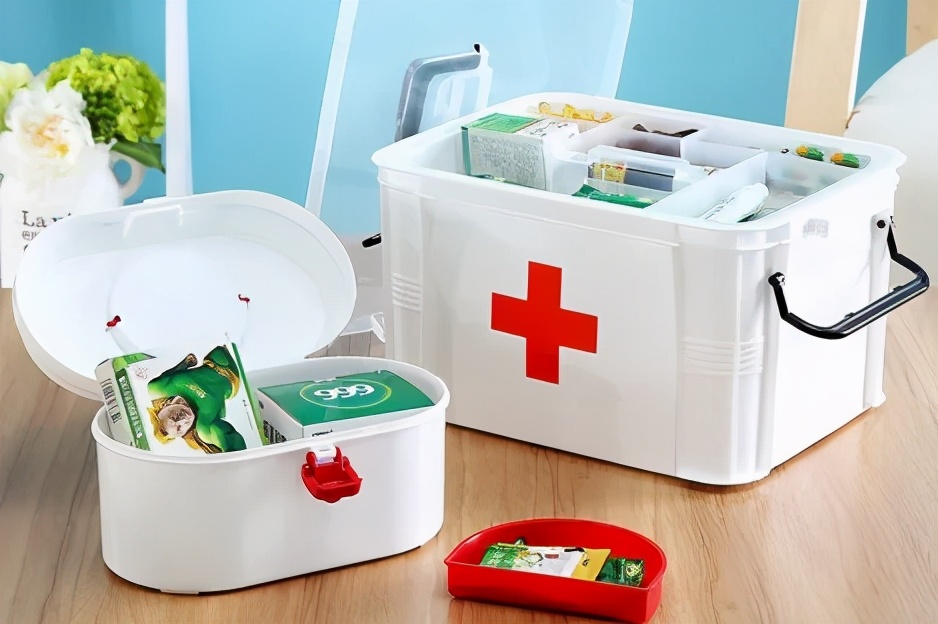 眼药水没打开过期两月能用吗,眼药水开封后只能用1个月