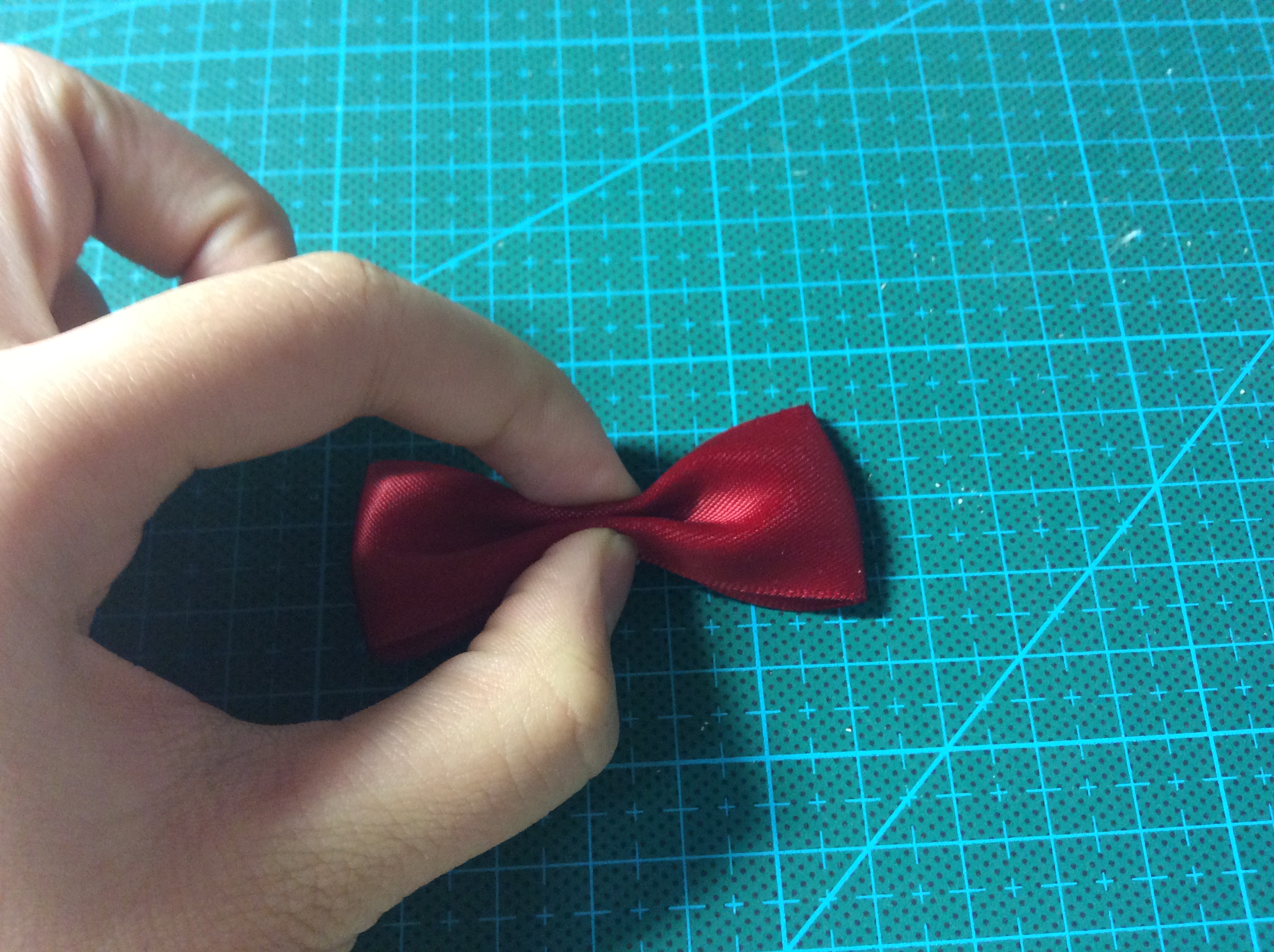 蝴蝶结发卡怎么做简单又好看,可爱蝴蝶结发卡