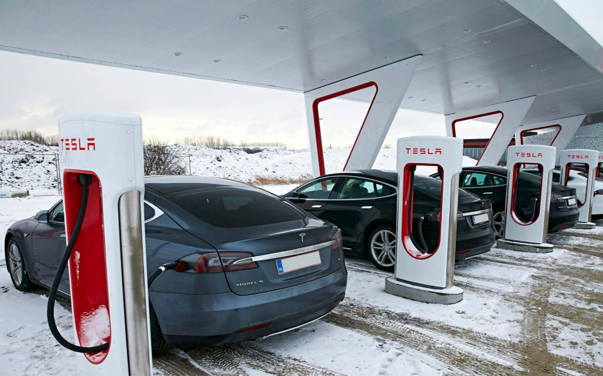 特斯拉model3冬天掉电严重,特斯拉model3冬天真正续航