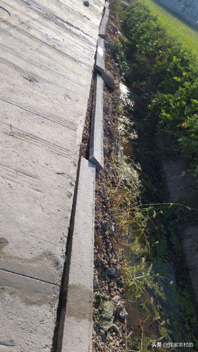 农村道路硬化怎么最省钱,道路硬化一般用什么混凝土