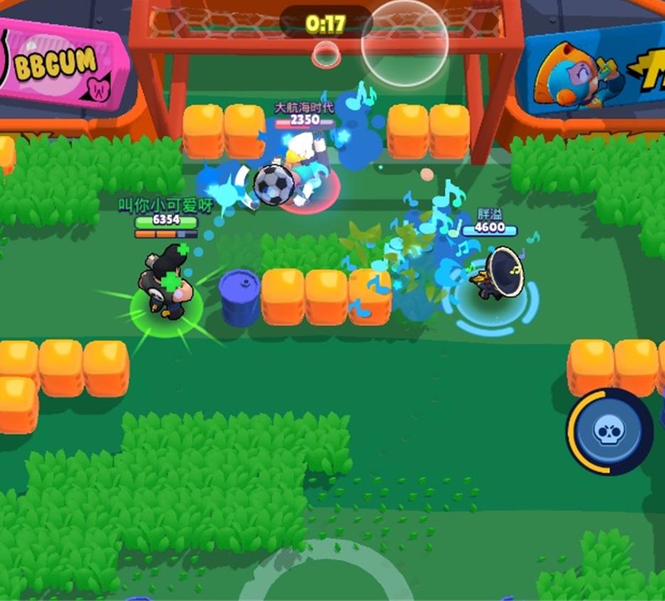 荒野乱斗足球顶级配合,荒野乱斗公牛玩足球趴在地上