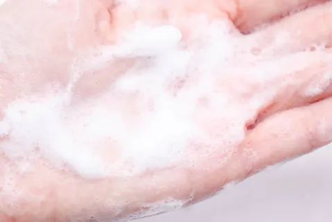 男士痘痘肌应该怎样护肤早晚,男士痘痘肌痘印护肤推荐