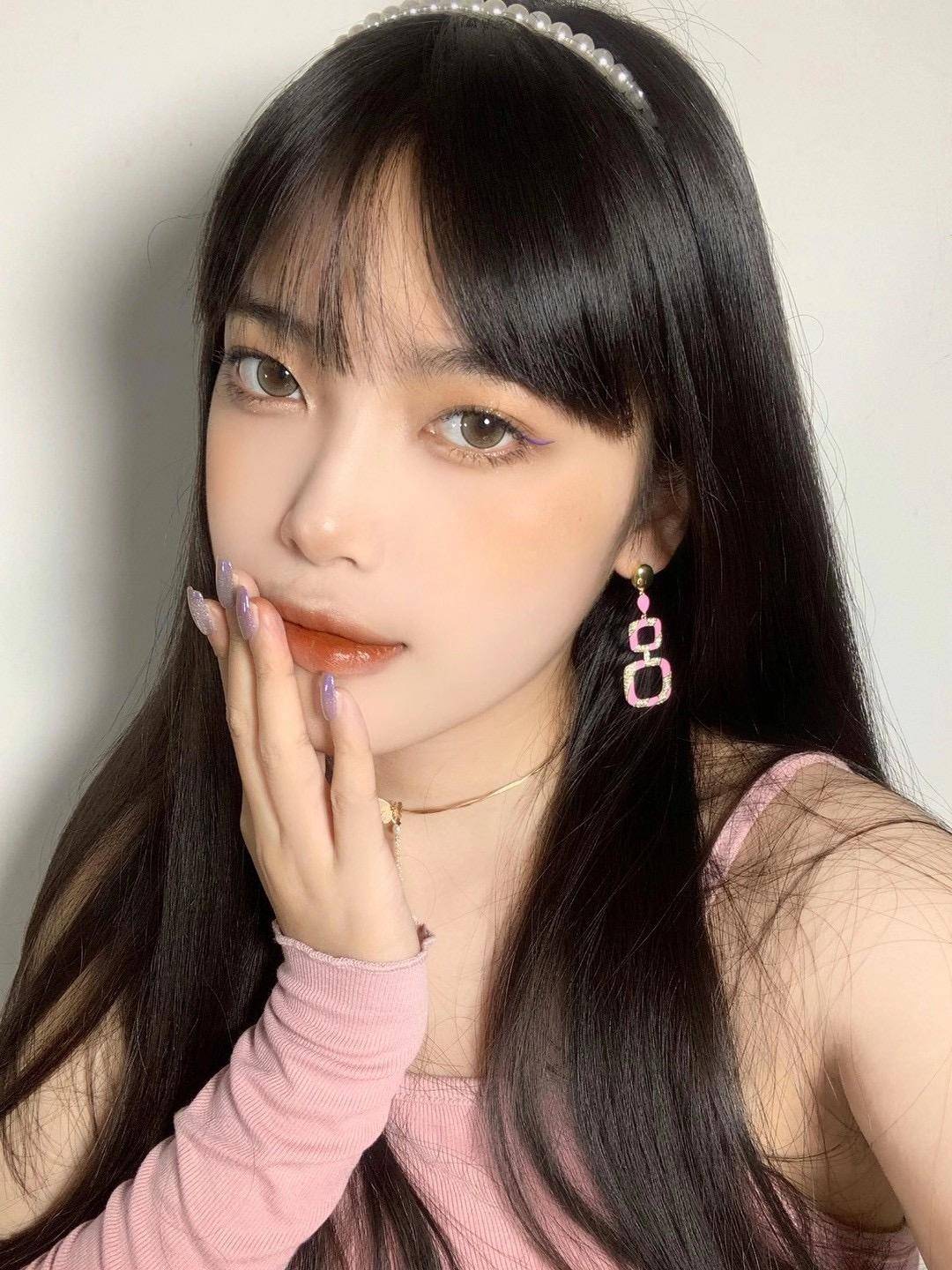 哪款口红适合老妈用,moonshot权志龙口红