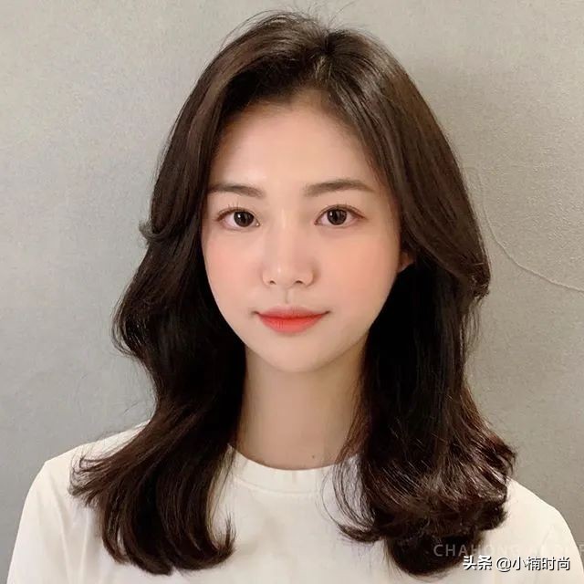 细软塌发质的发型,扁头细软塌发量少适合的短发