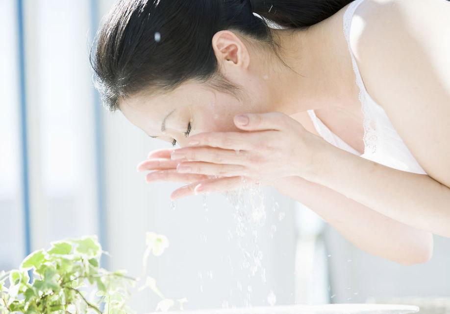 清理呼吸道，每天多笑笑——5个小妙招，帮你清清肺