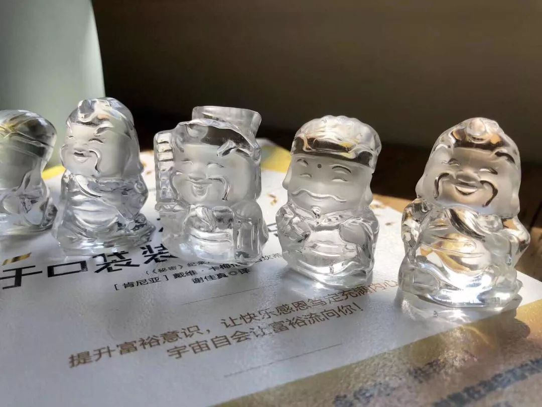 【大倩倩聊水晶】选水晶，美美的戴还是默默的陪伴，你说的算。