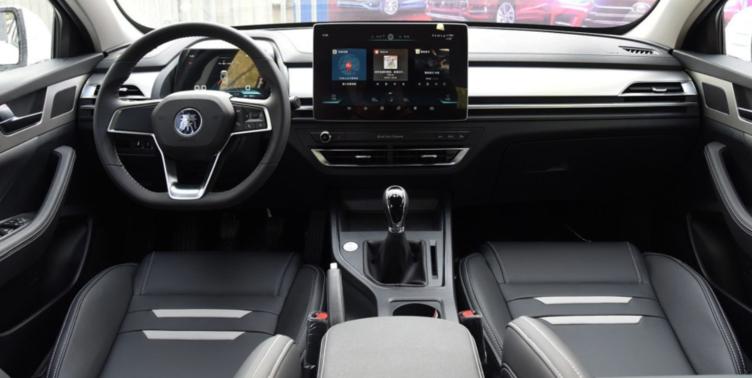 本田凌派混动和秦dmi,10万以内买骐达还是polo