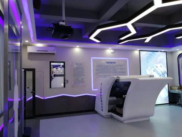 华侨城中学高中部喜报,2019华侨城中学录取分数线