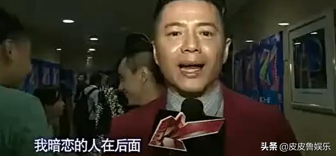 漂亮妻子被前男友表白,漂亮老婆被老公搭讪