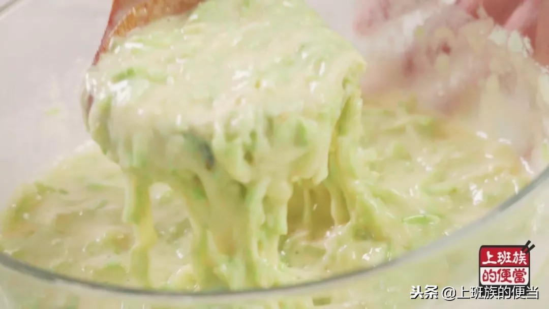 煎饼如何做好吃不腥,不用揉面的韭菜鸡蛋煎饼