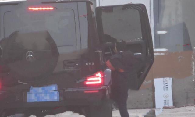 王宝强10岁儿子近照豪妈视频,王宝强儿子长相特征