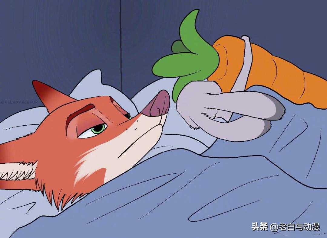 外国网友抱怨送女友布偶后被晾一边，图发到网上后火了