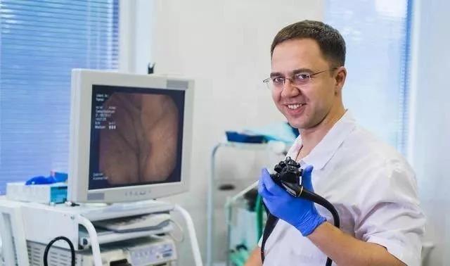 大便变细就是得了肠癌?医生说:不一定,还有这些可能