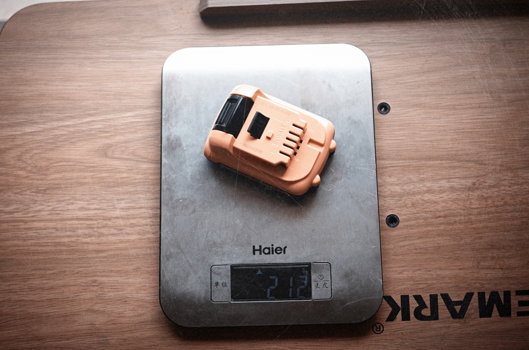 寰椾紵dcd700鐢甸捇浣跨敤璇存槑,寰椾紵鐢甸捇dc750鎬ц兘鎬庢牱