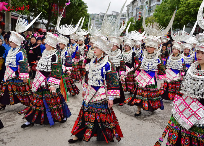 台江苗族姊妹节巡游,台江苗族姊妹节苗族服装