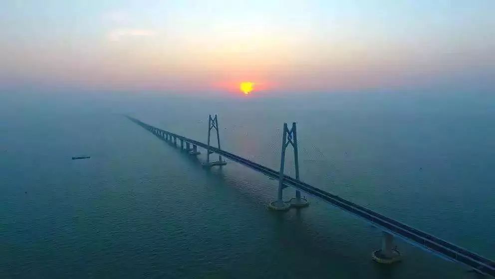 港珠澳大桥观光游轮180元,珠海游船观光港珠澳大桥