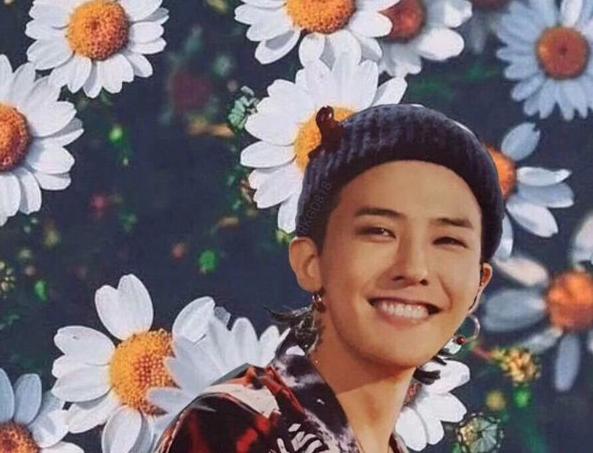 权志龙跟nike联名的鞋子,权志龙小雏菊联名鞋发售时间