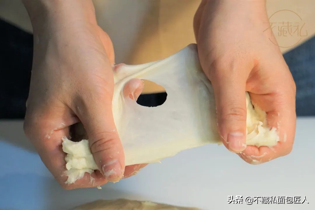 用什么黄油做面包最合适,哪种烘焙黄油做面包香