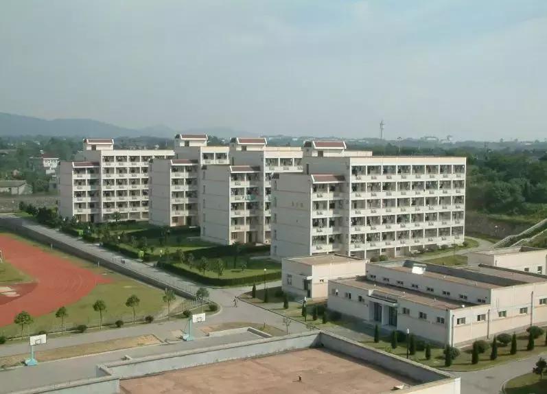 江苏省江浦高级中学在全国出名了,江浦高级中学要在全国出名了