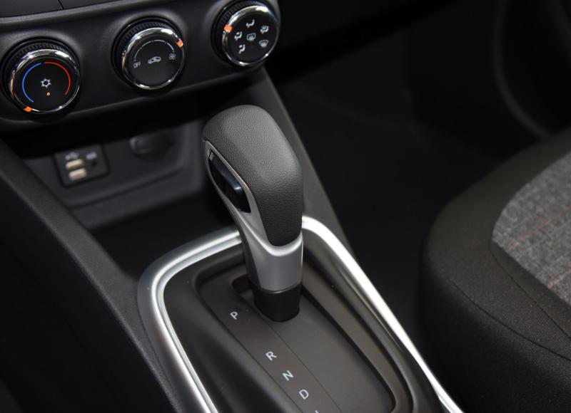 雪佛兰创酷尺寸对比逍客,17款雪佛兰创酷功能详解