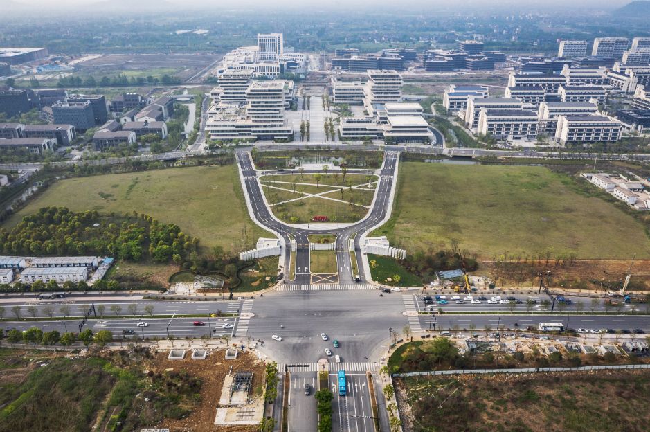 一路之隔梧桐郡！均价19000元/㎡，这样的限价红利谁能抓住