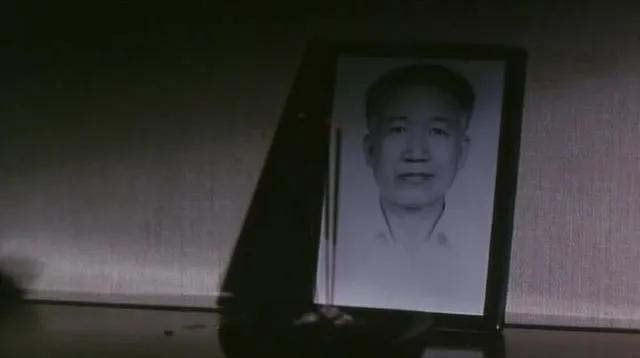 山村老尸和楚人美是同一部电影吗,山村老尸十位演员今昔对比