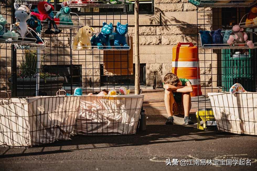 100个出自宋词男孩名,男孩起名楚辞还是宋词