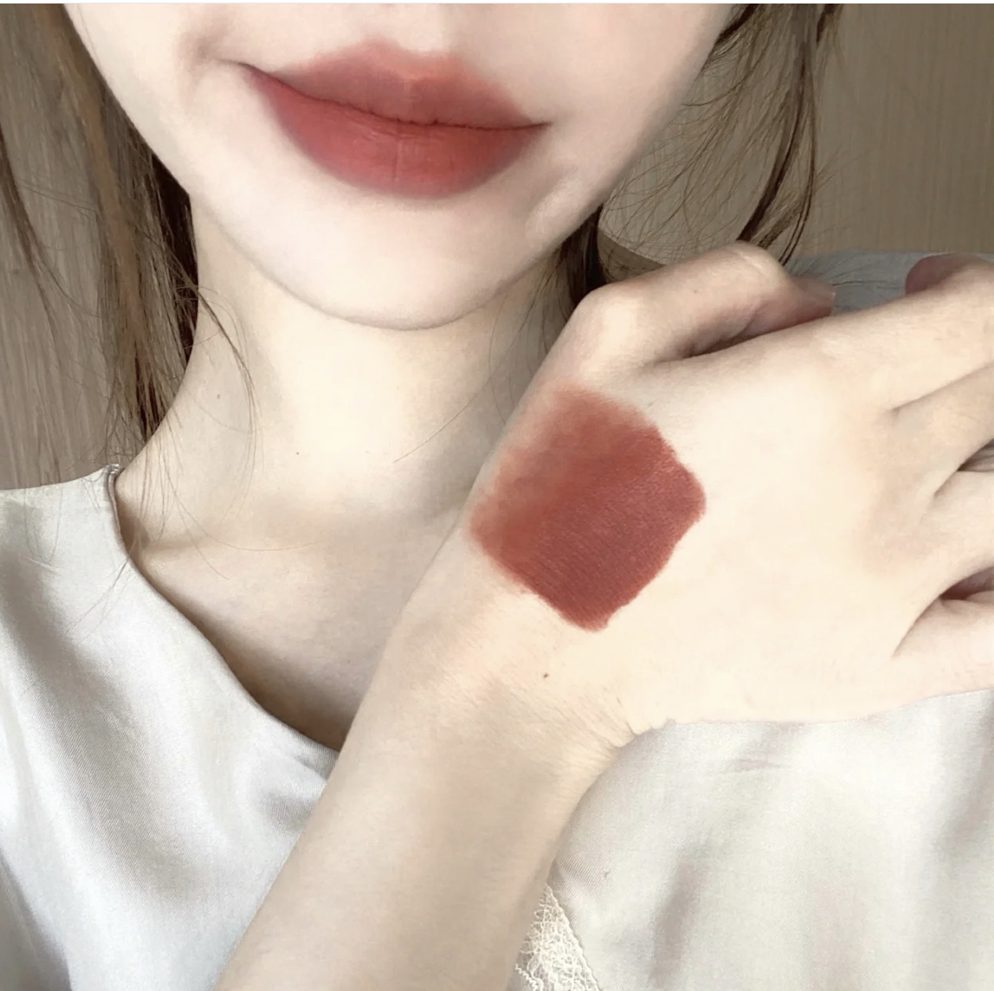 又显白又好看的口红色号,比较润且显白的口红