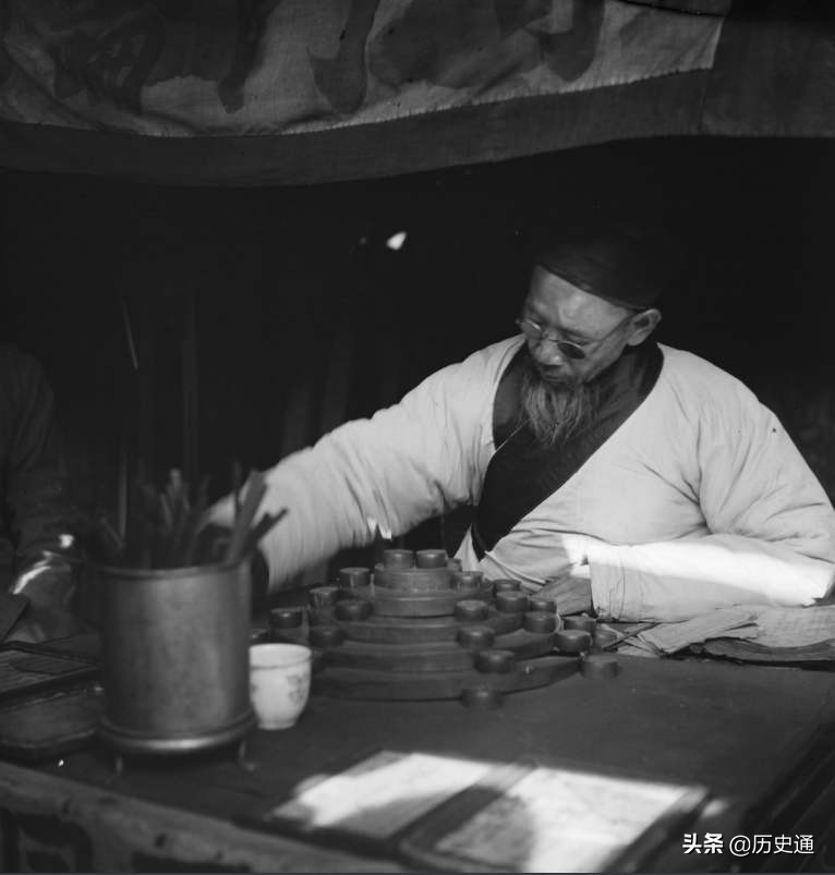 乐家二十七兄弟,唯一一人带秘方和金子逃离老家,再创乐家同仁堂