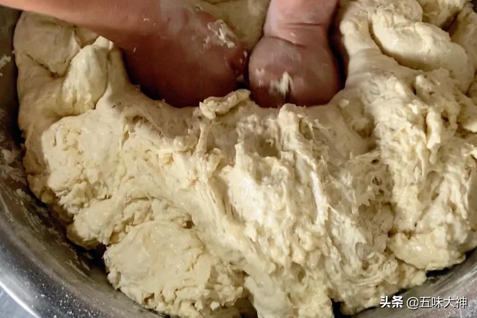 怎么做出奶香味的油条,怎么做早餐简单又好吃的油条