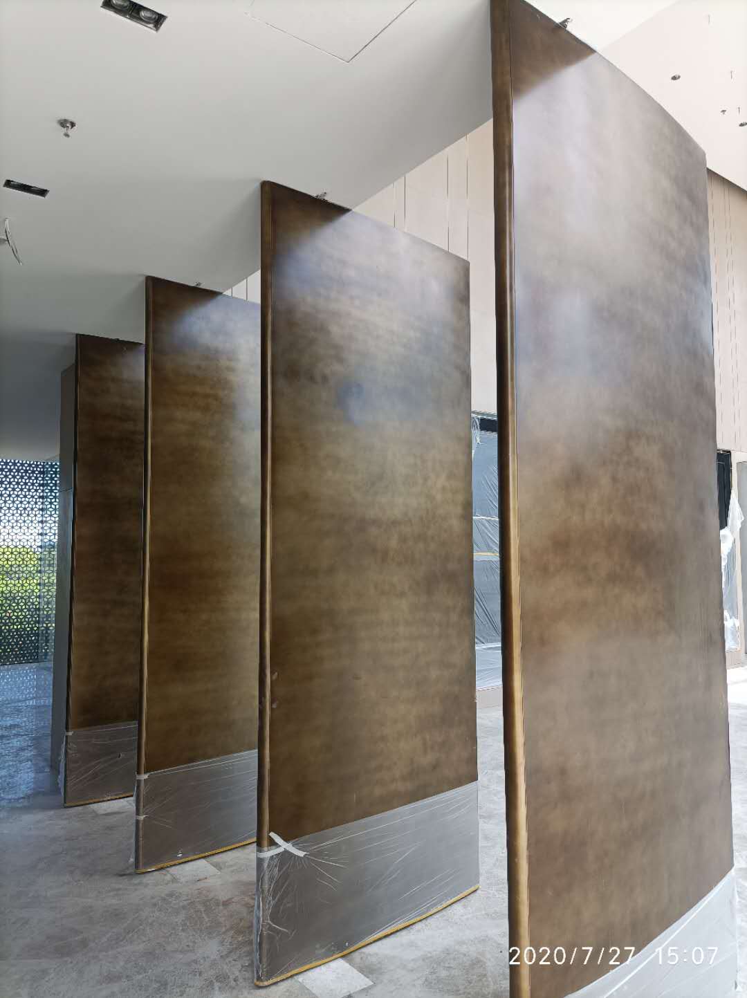 装修不锈钢装饰条会掉色吗,彩色不锈钢会氧化掉色吗