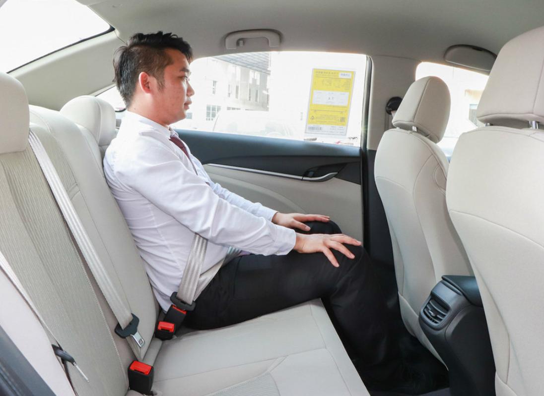 2018款新英朗图片售价,美系别克入门车型英朗外观颜值高