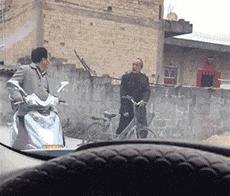 搞笑gif趣图妹子你的内心太强大了,搞笑gif越来越搞不懂现在的女生了