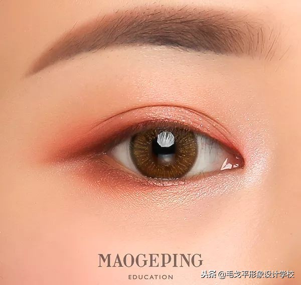 怎么画出整容脸,怎样画超干净的素颜卧蚕眼妆