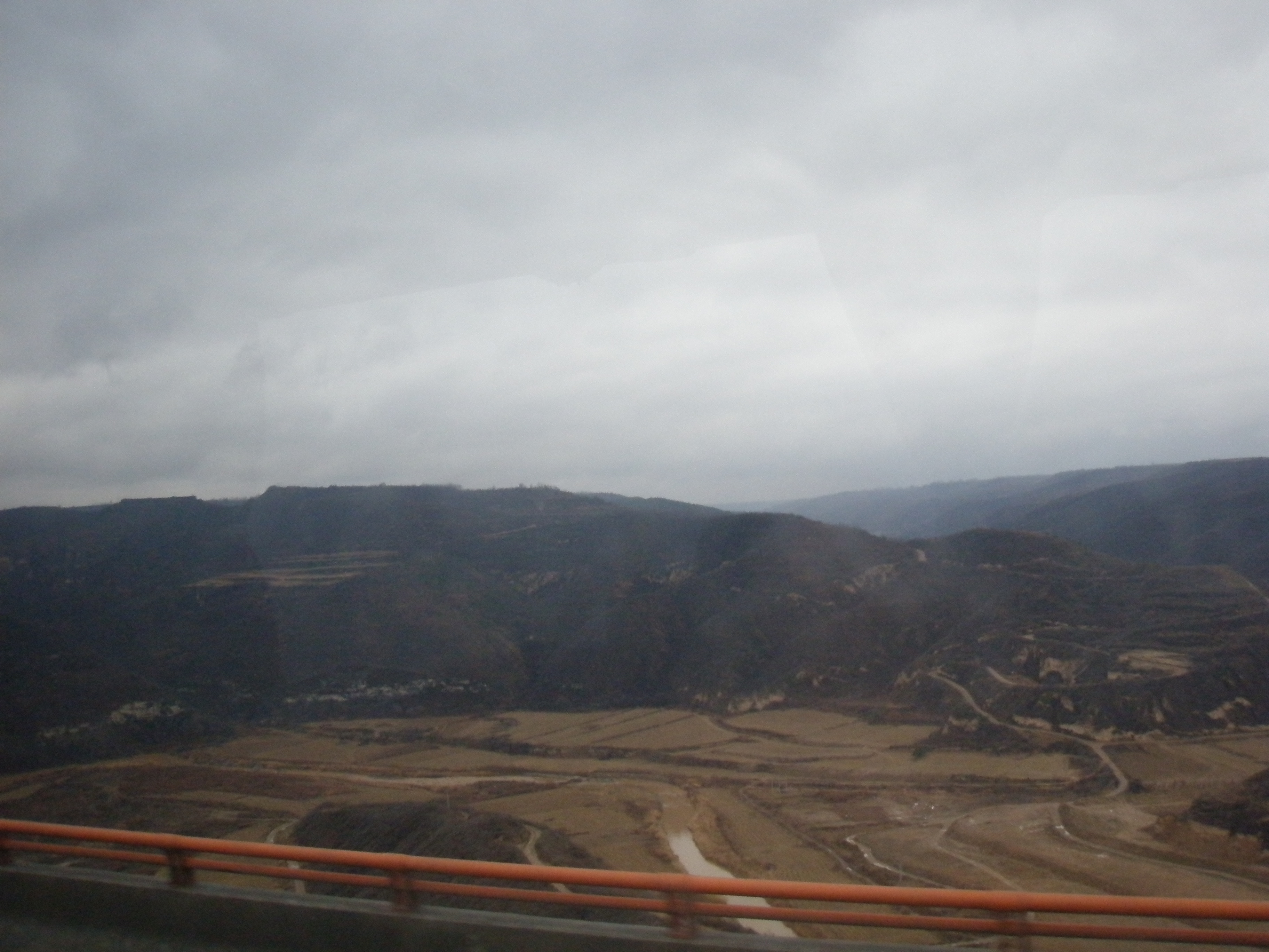 壶口瀑布的景色令人有什么感受,壶口瀑布壮美在哪几个方面