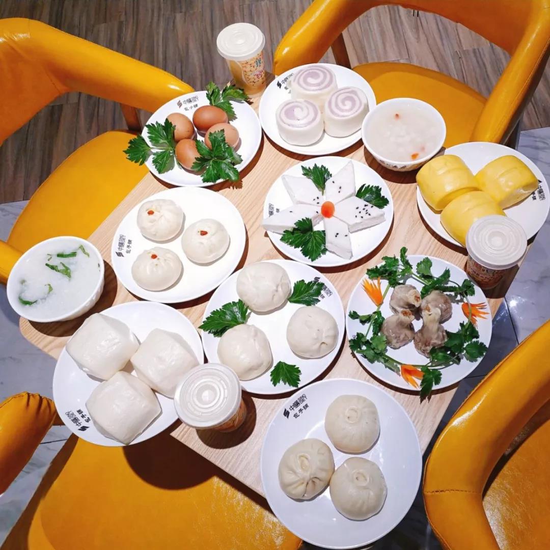 学生食堂承包经营方案,关于学校食堂承包和自营的方案