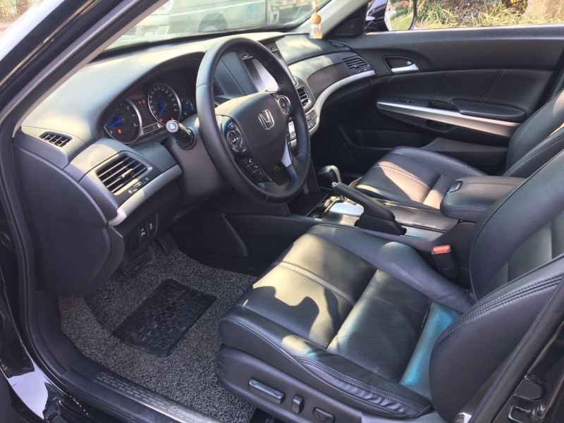 15年本田歌诗图2.4的缺点,2014款本田歌诗图多少个油