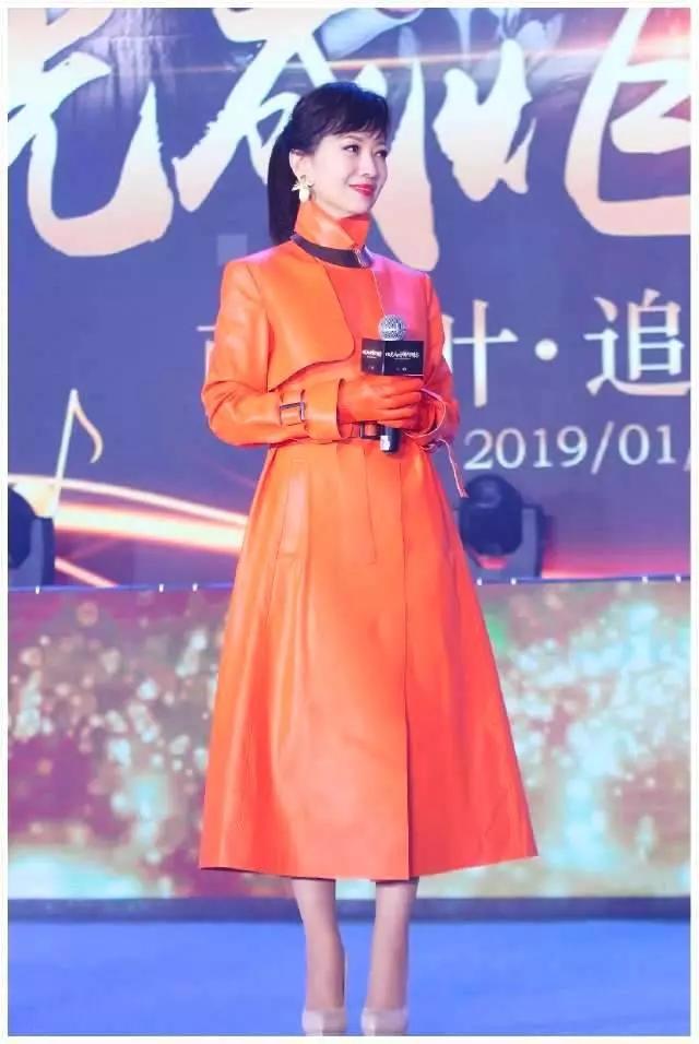 说好的不老女神，怎么生图就崩了？