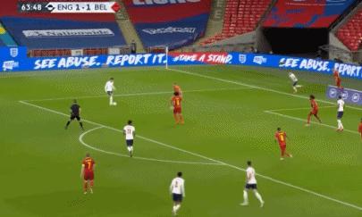 索斯盖特换人引争议,索斯盖特三师兵团