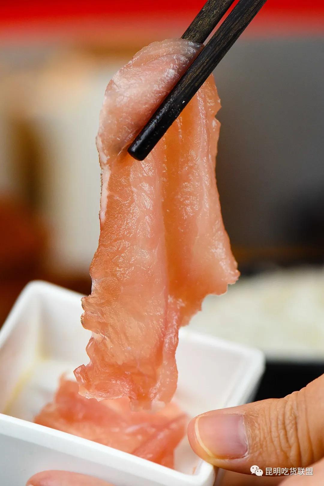 昆明老街附近哪家过桥米线好吃,昆明过桥米线百年老店哪家最正宗