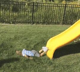 夏天带孩子去户外活动家长要警惕,户外活动这些地方要当心