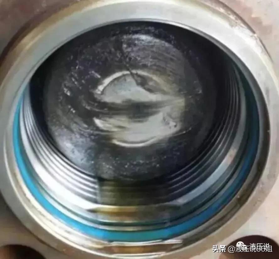 6米长液压缸漏油的解决方法,液压缸漏油的10大原因