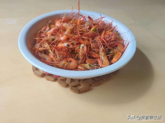 小河虾如何做才好吃,河虾这么做太好吃了