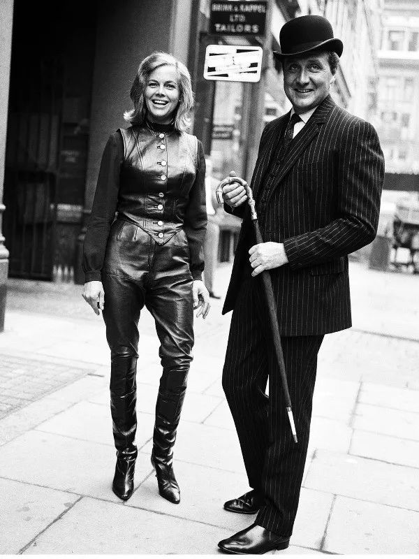 卖秋冬靴子,秋冬靴买加绒还是不加绒的