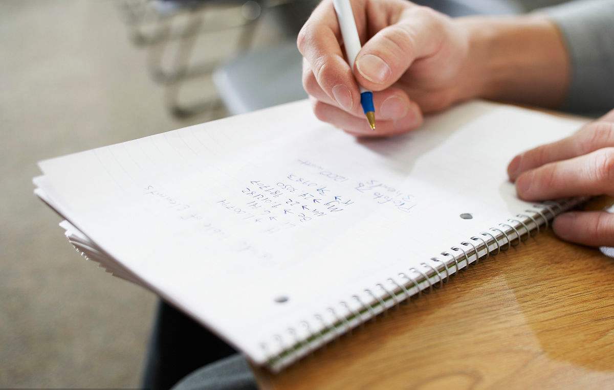 如何写影评电子版,写影评的十大技巧